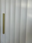 Šatní skříň Abi Riflo Wave 2 Barva korpusu: Černá, Rozměry: 120 cm, Dveře: Černá se zrcadlem