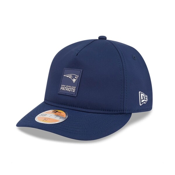 New Era Pánská kšiltovka New England Patriots NFL 2025 On-Field Sideline 59FIFTY A-Frame Fitted Velikost: 7 1/2