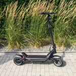 Eljet ArTron G18 / Elektrická koloběžka / 1000 W / rychlost 25 km/h / dojezd 85 km / nosnost 150 kg