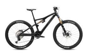 BH iLYNX TRAIL CARBON 8.9 29", rám 15" (S), 2025, black - ZDARMA dopravné, odborná montáž, seřízení! (Záruka nejlepší ceny. Nakupujte u autorizovaného prodejce.)