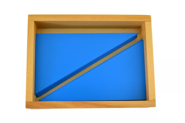 Moyo Montessori Moyo Montessori Krabička s modrými trojúhelníky