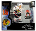 Imports Dragon Figurka Jonathan Toews #19 Chicago Blackhawks Set Box Exclusive