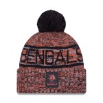 New Era Pánská zimní čepice Cincinnati Bengals NFL 2025 Sideline Sport Knit - Oranžová