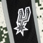 Mitchell & Ness Pánské kraťasy San Antonio Spurs NBA 2013-14 Swingman Shorts Camo Velikost: L