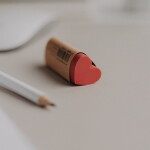 Eulenschnitt Guma na gumování Heart, červená barva, plast