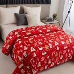 DumDekorace Vánoční přehoz, červený, s motivem vánočního pečiva Šířka: 220 cm | Délka: 240 cm