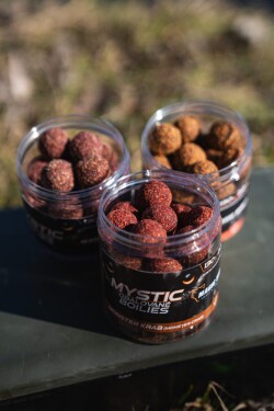 Magic Wolf Boilies obalované Mystic 130g - Ananas 22mm,Magic Wolf Boilies obalované Mystic 130g - Ananas 22mm