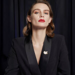 Perleťová brož ve tvaru holubice, Zlatá