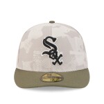 New Era Pánská kšiltovka Chicago White Sox MLB 2025 Authentic Armed Forces Pre-Curved 59FIFTY Fitted Velikost: 7 3/8
