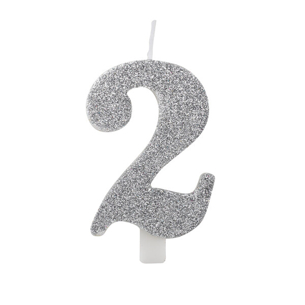Svíčka číslo 2 stříbrná s glitrem Svíčka číslo 2 stříbrná s glitrem
