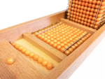 Moyo Montessori Moyo Montessori Úvodní podnos k perlovému materiálu