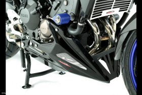 Yamaha MT-09 Tracer 15-20 , FJ-09 Tracer 15-20, MT-09 Tracer GT 18-20, FJ-09 Tracer GT 18-20 Klín pod motor - Matná černá-stříbrná mřížka