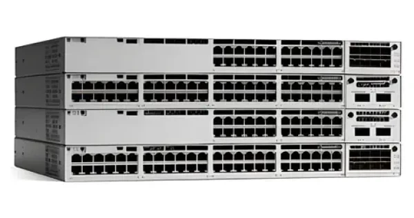 Cisco Catalyst 9300L / Switch / 48x GbE PoE / 4x 10G SFP+ Uplink / Network Essentials (C9300L-48P-4X-E)