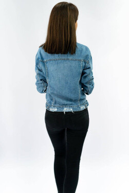 Světle modrá krátká dámská džínová bunda