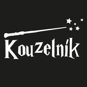Kouzelnický plášť kapucí brýlemi