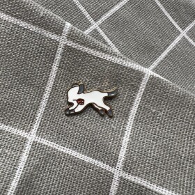 Pinarna.cz Kočička utíkající s růží