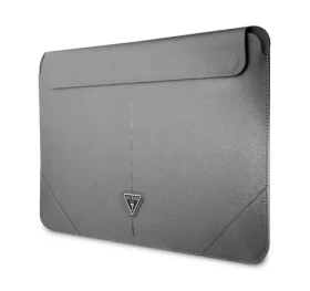 GUESS Saffiano Triangle Metal Logo Computer Sleeve 16 stříbrná (3666339039899)