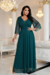 654-1 Dlouhé lesklé plus size šaty s výstřihem a průhlednými rukávy - lahvově zelené UNI