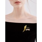 Brož se sladkovodními perlami Konvalinka - květina, Zlatá