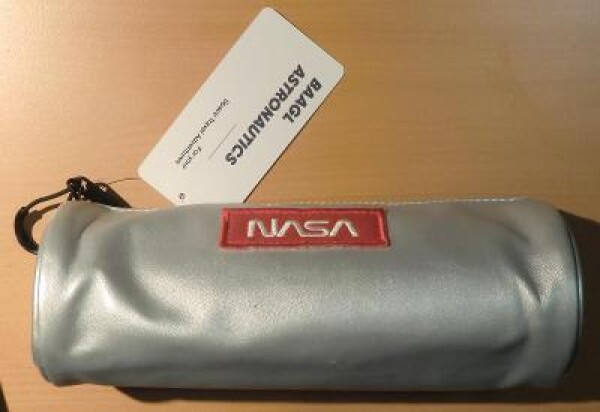 Penál NASA, Baagl Astronautics