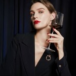 Brož s červenou růží a zirkony Rachel, Červená