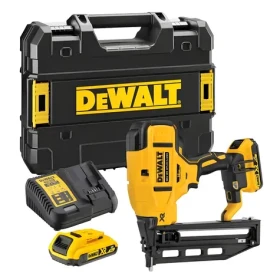 DeWalt Aku hřebíkovačka 18V 32-64 mm / Aku hřebíkovačka / 2x 2,0 Ah XR / nabíječka / kufr (DCN662D2)