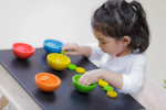 PlanToys PlanToys Třídící kalíšky