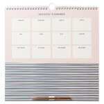 Busy B Rodinný týdenní kalendář Burgundy s propiskou 2022, růžová barva, papír