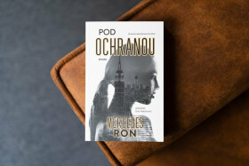 Pod ochranou - Mercedes Ron