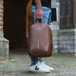XD DESIGN BATOH PROTI KRÁDEŽI BOBBY SOFT BROWN P/N: P705.796 NEPLATÍ