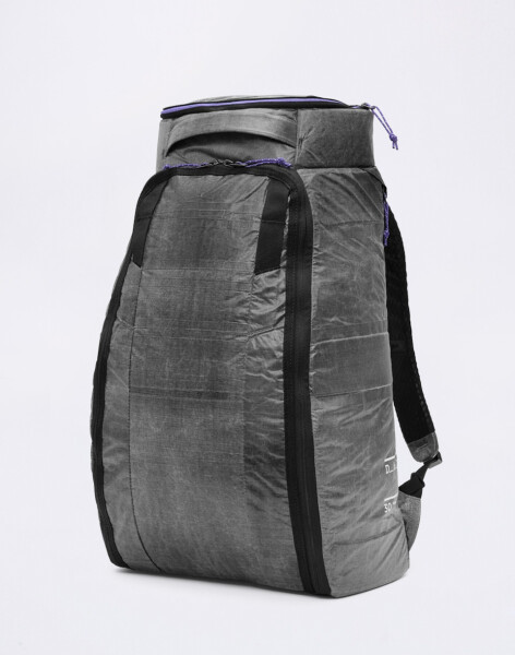 Batoh Db Weigh Lighter Hugger Backpack 30L Weigh Darker