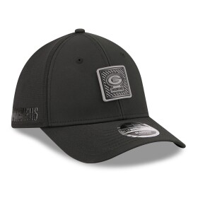 New Era Pánská kšiltovka Green Bay Packers NFL Black 2026 Training Camp 39THIRTY Flex Velikost: S/M