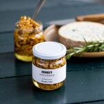 Nicolas Vahé Akátový med s vlašskými ořechy 250 g, žlutá barva, multi barva, sklo
