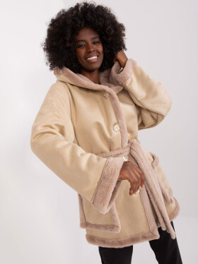 Béžový krátký zimní kabát kapucí