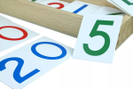Moyo Montessori Moyo Montessori Velké papírové karty s čísly 1-9000