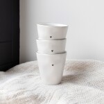 Bastion Collections Porcelánový hrneček Natural Shape 150 ml, bílá barva, porcelán