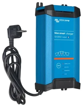 Victron Energy Blue SMART IP22 12V 30A