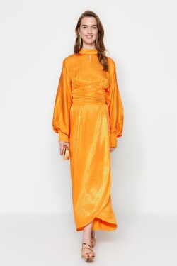 Trendyol oranžové přehozené pasy balónovým rukávem se vzorovanými večerními šaty