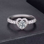 Stříbrný prsten se srdcem Dalia 0,5 ct MOISSANITE + CERTIFIKÁT, 54 Stříbrná certifikát GRA, hadřík na čištění stříbra, dárková krabička