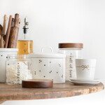 Bastion Collections Keramická dóza White/Brown Hearts B, bílá barva, keramika