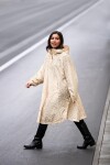 Pláštěnka Reisenthel Mini Maxi Raincoat Leo vanilla