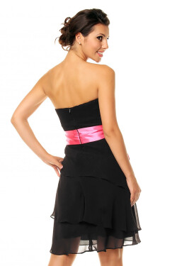 Společenské šaty model 15042417 značkové mašlí sukní volány černé Černá Mayaadi
