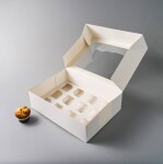 Dortisimo Bílá krabice s okénkem na 12 ks muffinů (35,5 x 25,4 x 10 cm)