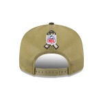 New Era Pánská kšiltovka Baltimore Ravens NFL 2025 Salute to Service 9FIFTY Split Panel Trucker Snapback