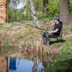Nils Camp NC1801 / Rybářské křeslo / Nastavitelné nohy / Nosnost 180 kg / Ocelový rám