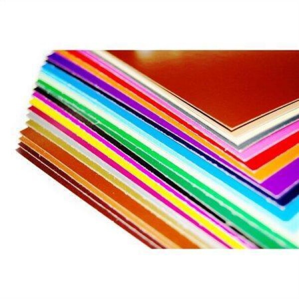 Dekorační karton jednostranný 300g/m2, 48 x 68 cm - žlutý / 25 ks