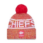 New Era Pánská zimní čepice Kansas City Chiefs NFL 2025 Sideline Sport Knit
