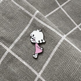 Pinarna.cz Roztomilá holčička v růžových šatičkách