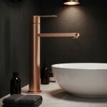 REA - Umyvadlová vysoká baterie Arcos Brush Copper REA-B6968