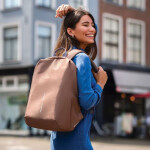 XD DESIGN BATOH PROTI KRÁDEŽI BOBBY SOFT BROWN P/N: P705.796 NEPLATÍ